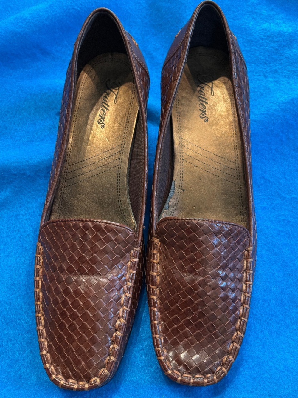 TrottersBrown Woven Leather Block Heel Pumps size 10.5 square Toe comfort Loafer